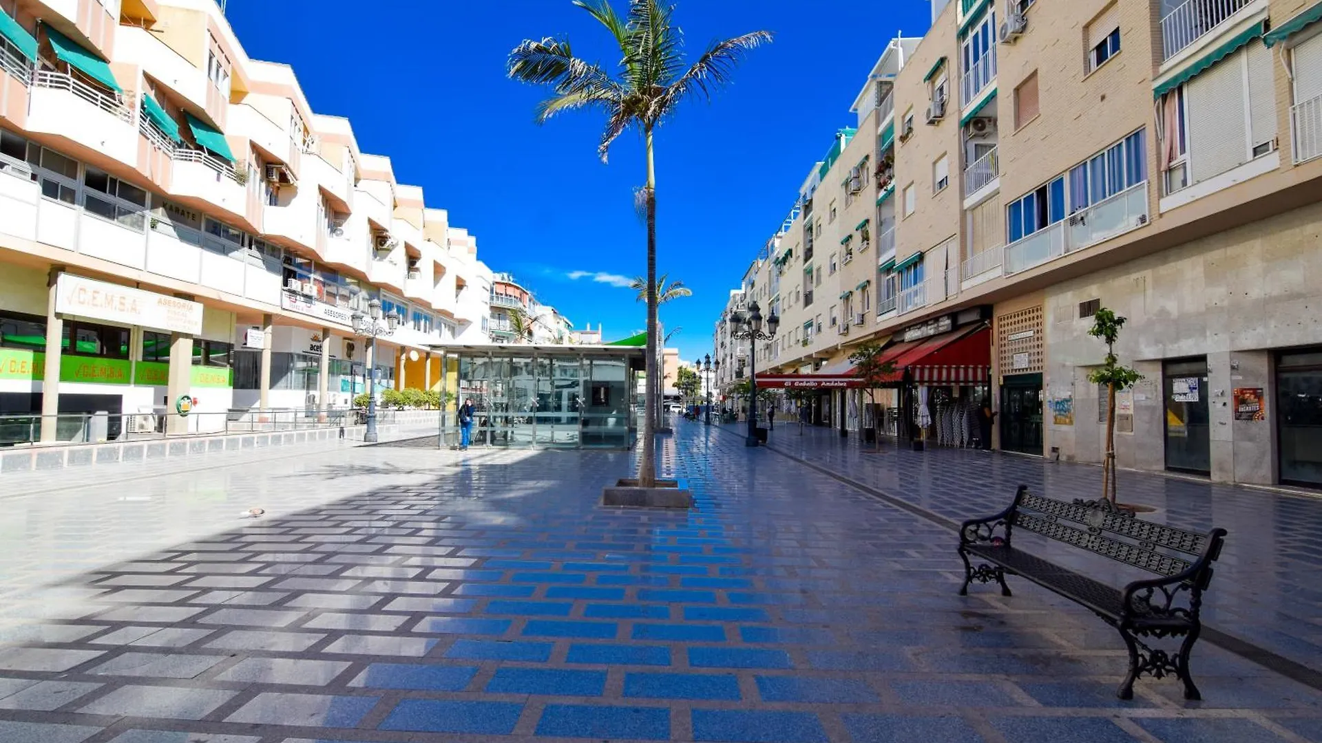 Torremolinos. Plaza De Andalucia Apartment Spanyolország